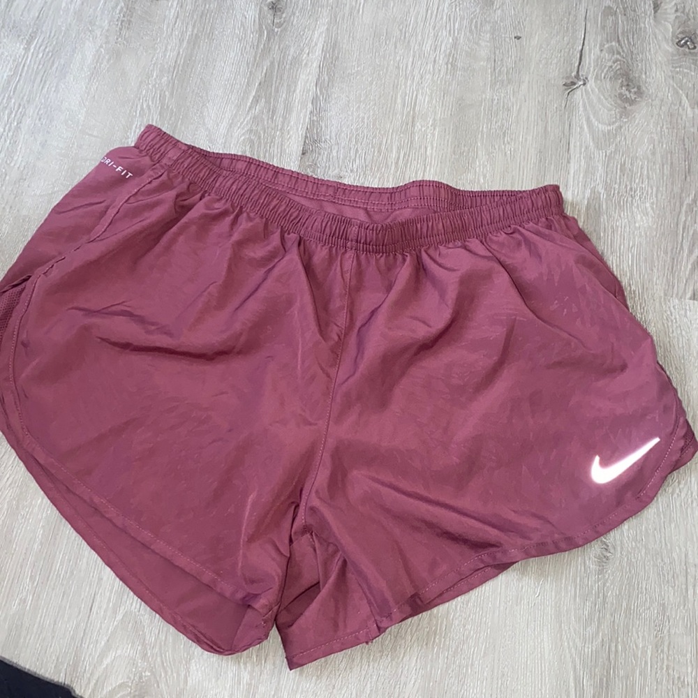 NIKE DRI FIT ATHLETIC SHORTS